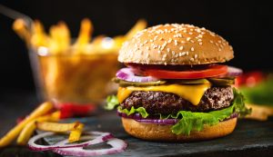 8 CURIOSIDADES SOBRE O HAMBÚRGUER